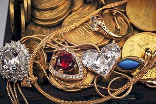 Mistakes in Jewelry Buying You Should Avoid image