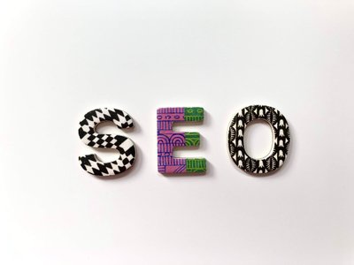 The Pros and Cons of Outsourcing Your SEO