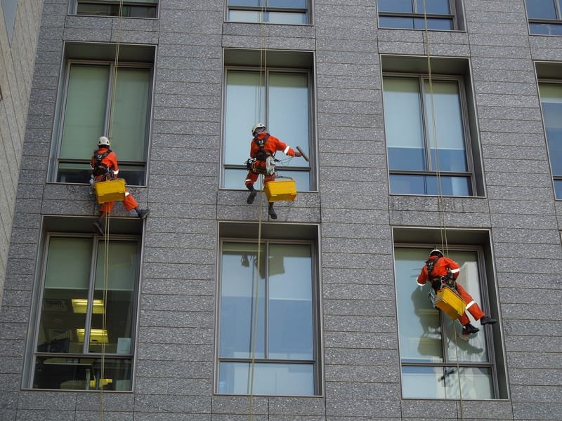 ROPE ACCESS CLEANING SERVICES