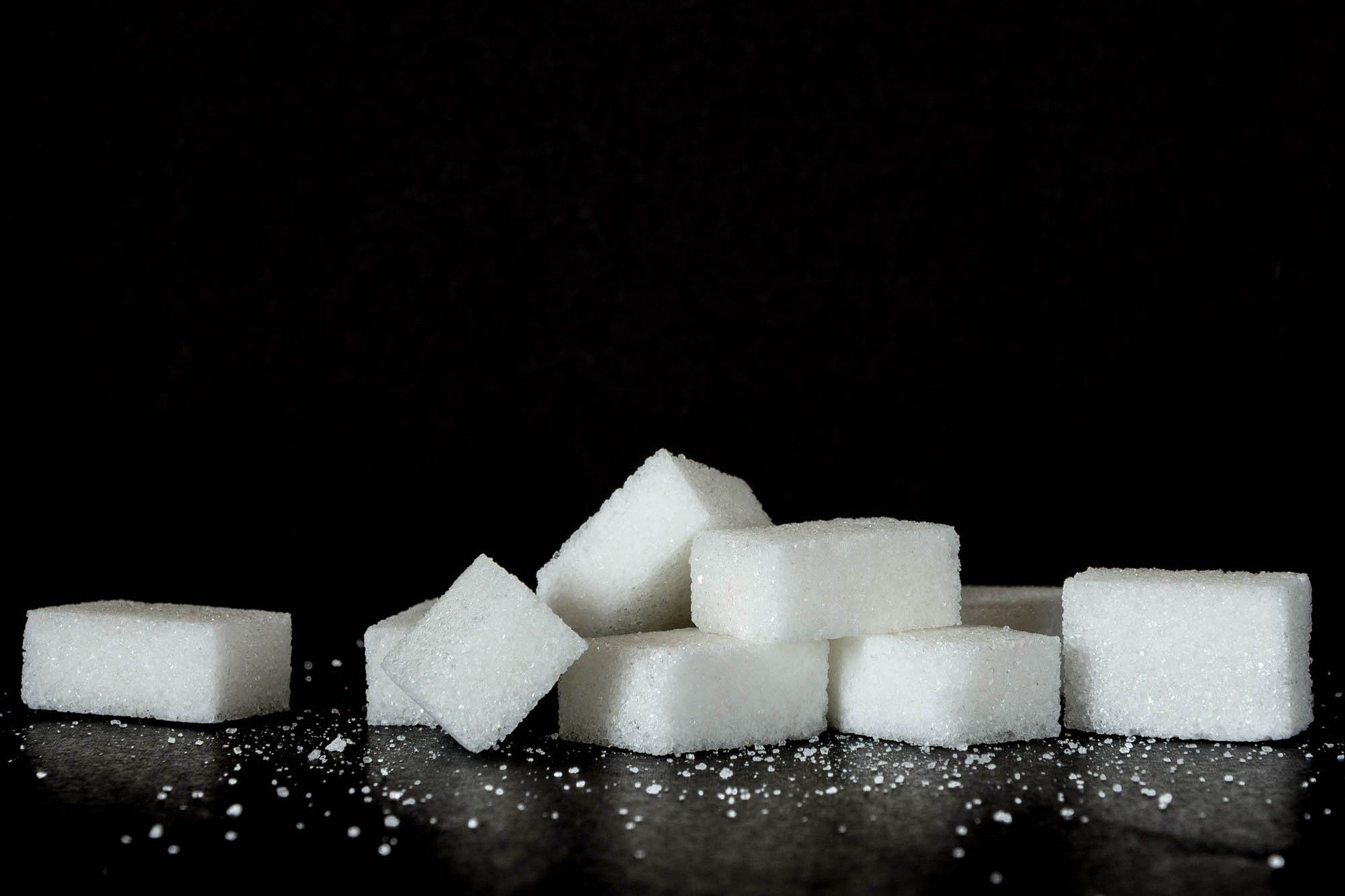 لماذا يتسبب السكر في التهاب الأمعاء