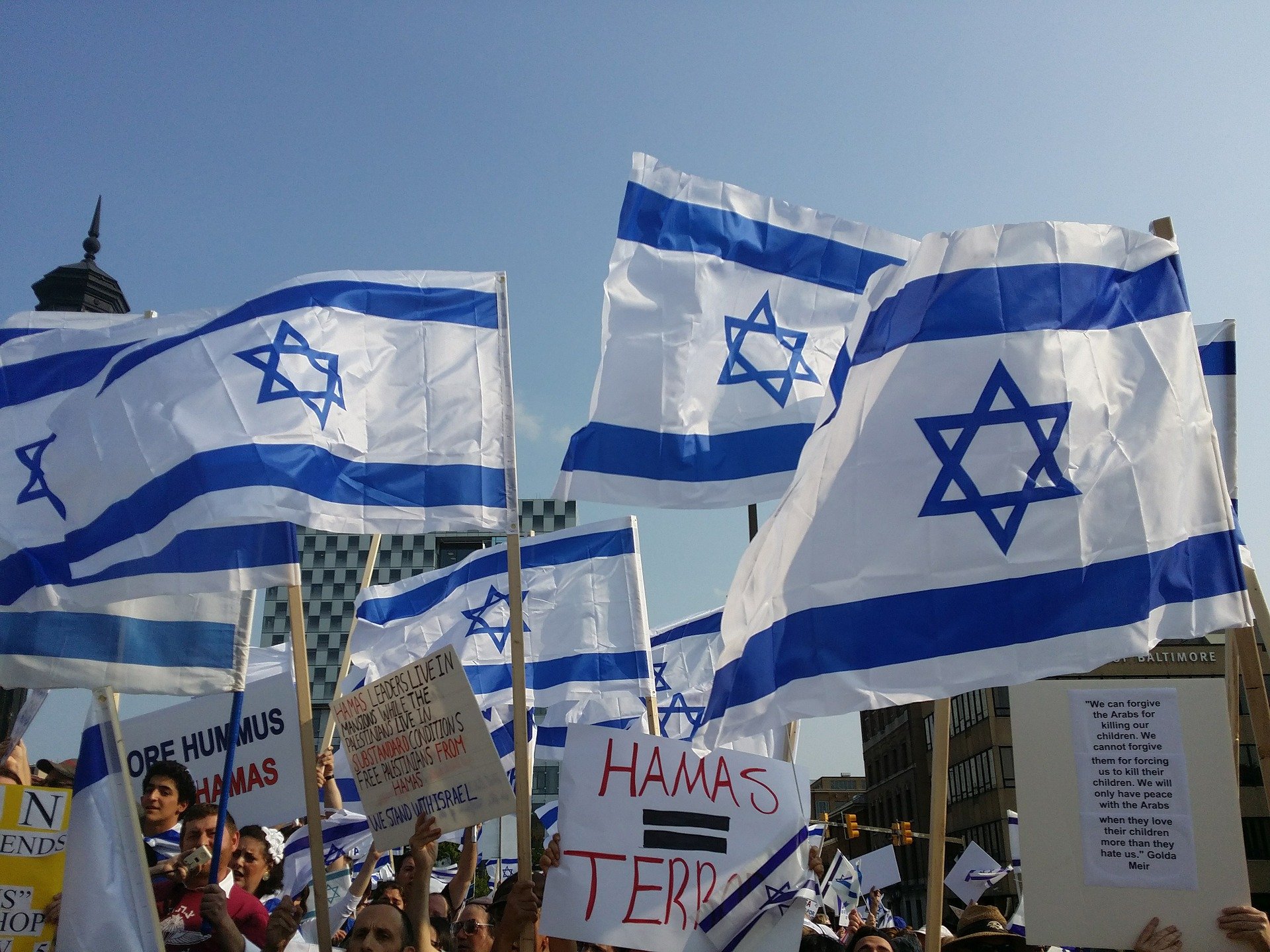 הקשר בין הדת והלאומיות הישראלית