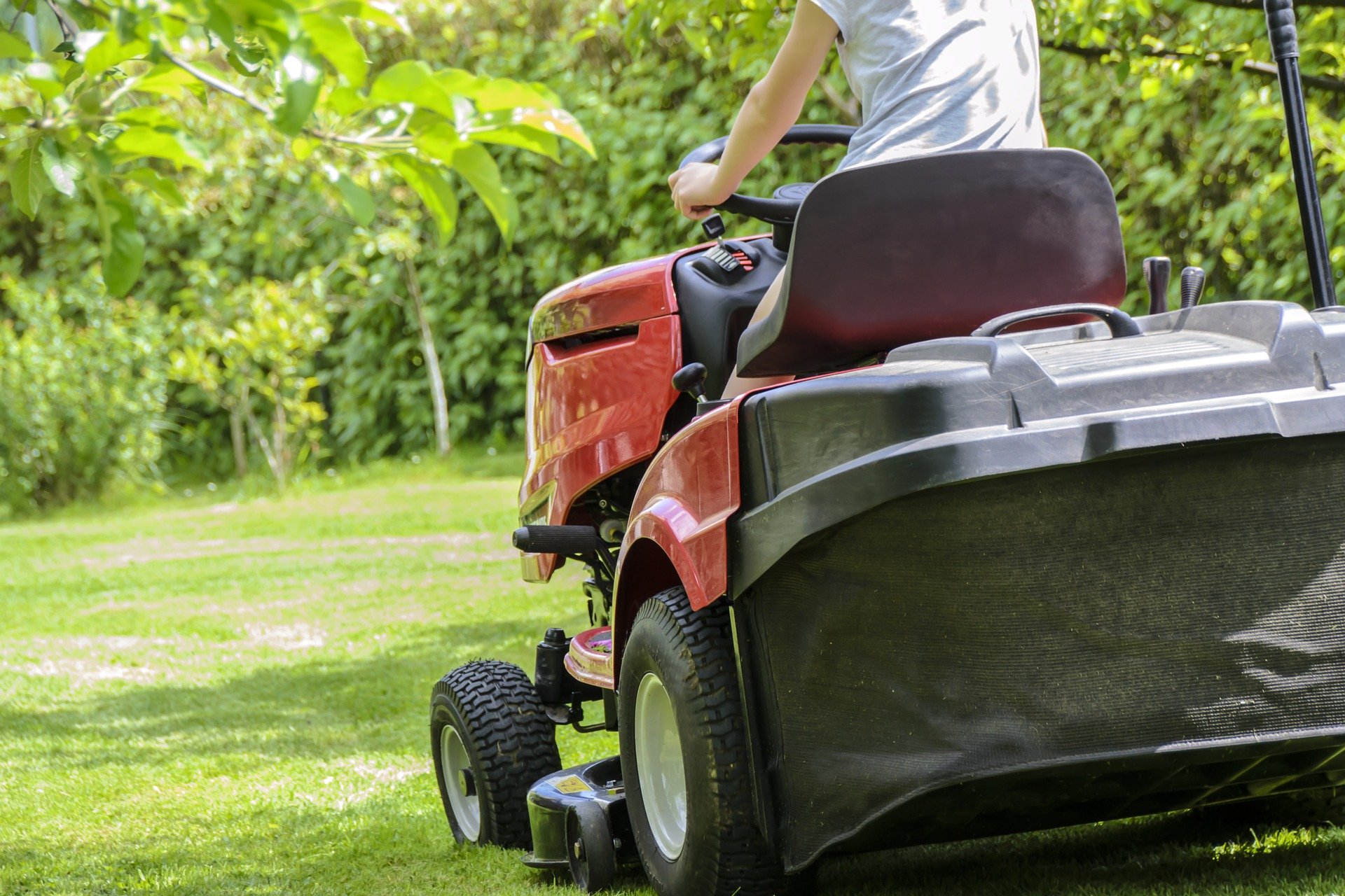 Lawn mowing heights Gold Coast
