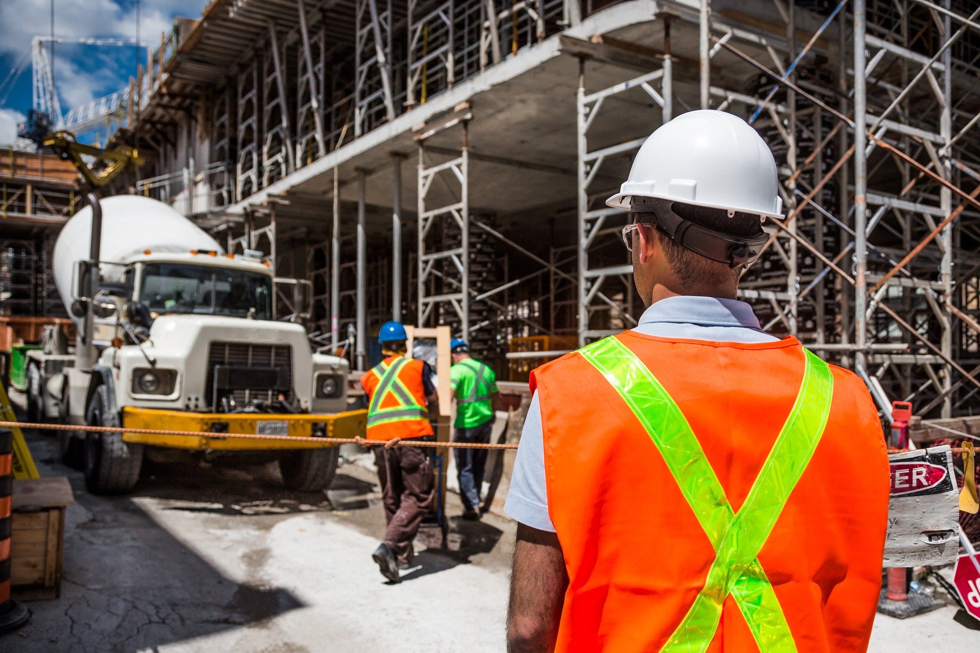 CONSTRUCTION SITE SECURITY - TOP 10 TIPS TO PROTECT YOUR SITE & PREVENT LOSSES