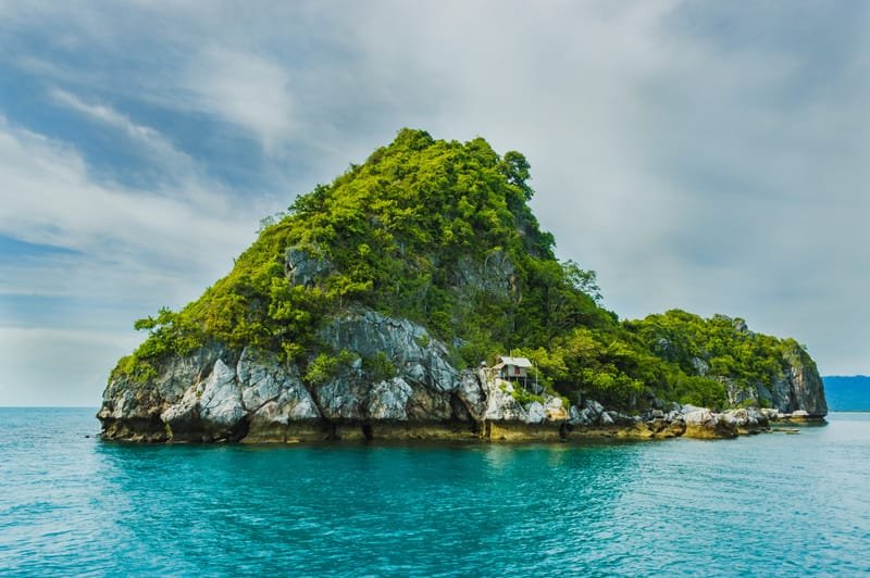 菲律宾宝藏小岛，天然景色妙不可言