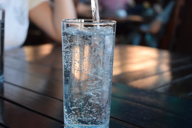 Mineralwasser 0,5l