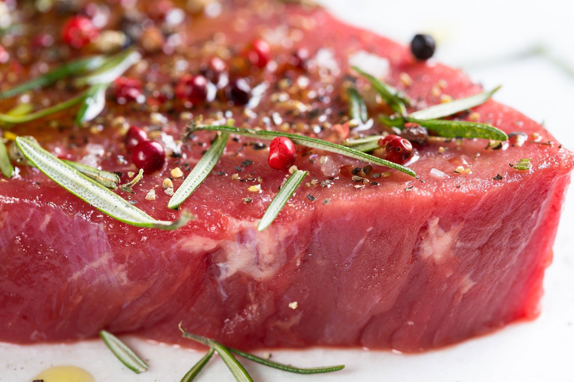 ما هى العلاقة بين اللحوم الحمراء والاورام الخبيثة ؟