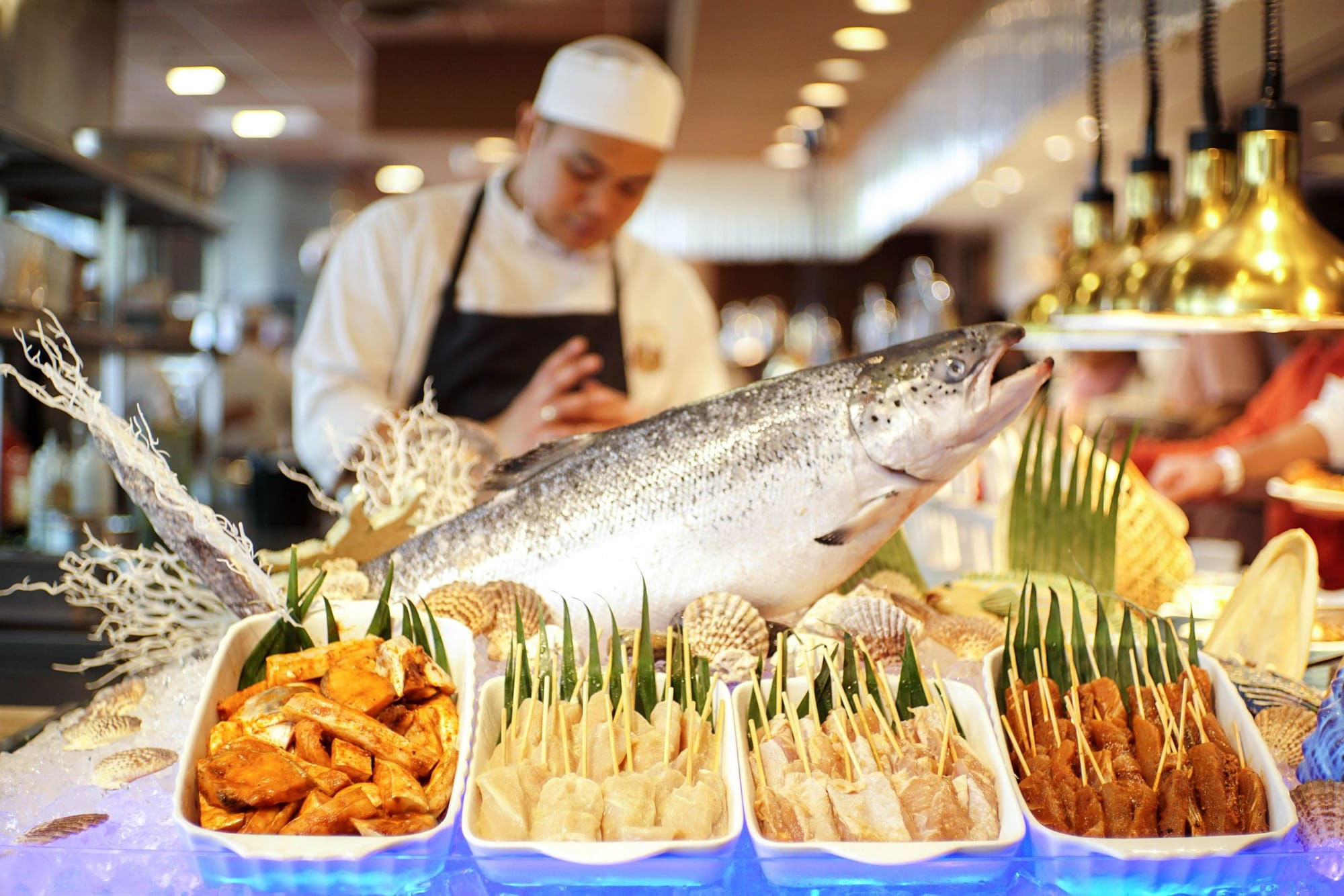 هل الأسماك المعلبة والمجمدة لها نفس القيمة الغذائية للطازجة؟