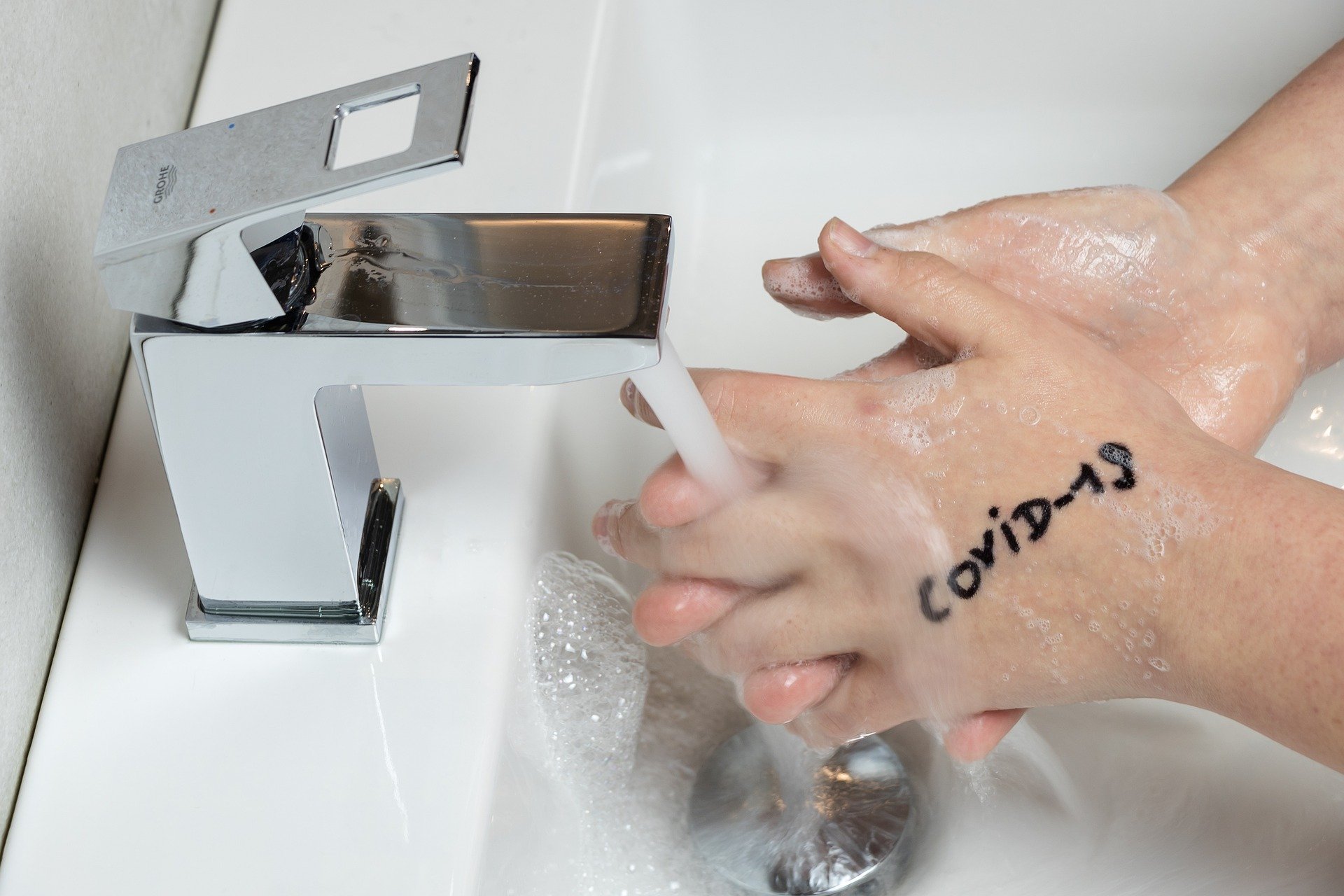 مخاطر غسل اليدين بصورة خاطئة