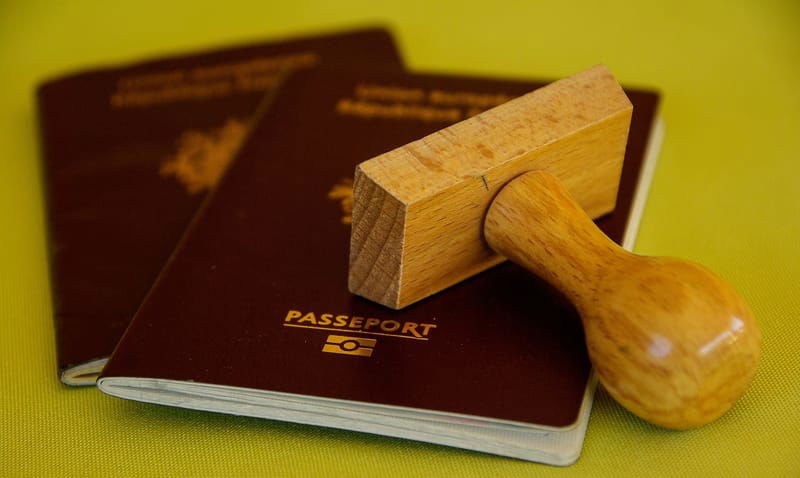 在菲律宾如何补办护照？旅行证？