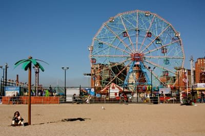 About Waterfront Amusement parks image