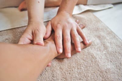 Massage Bien-être jeune maman  image