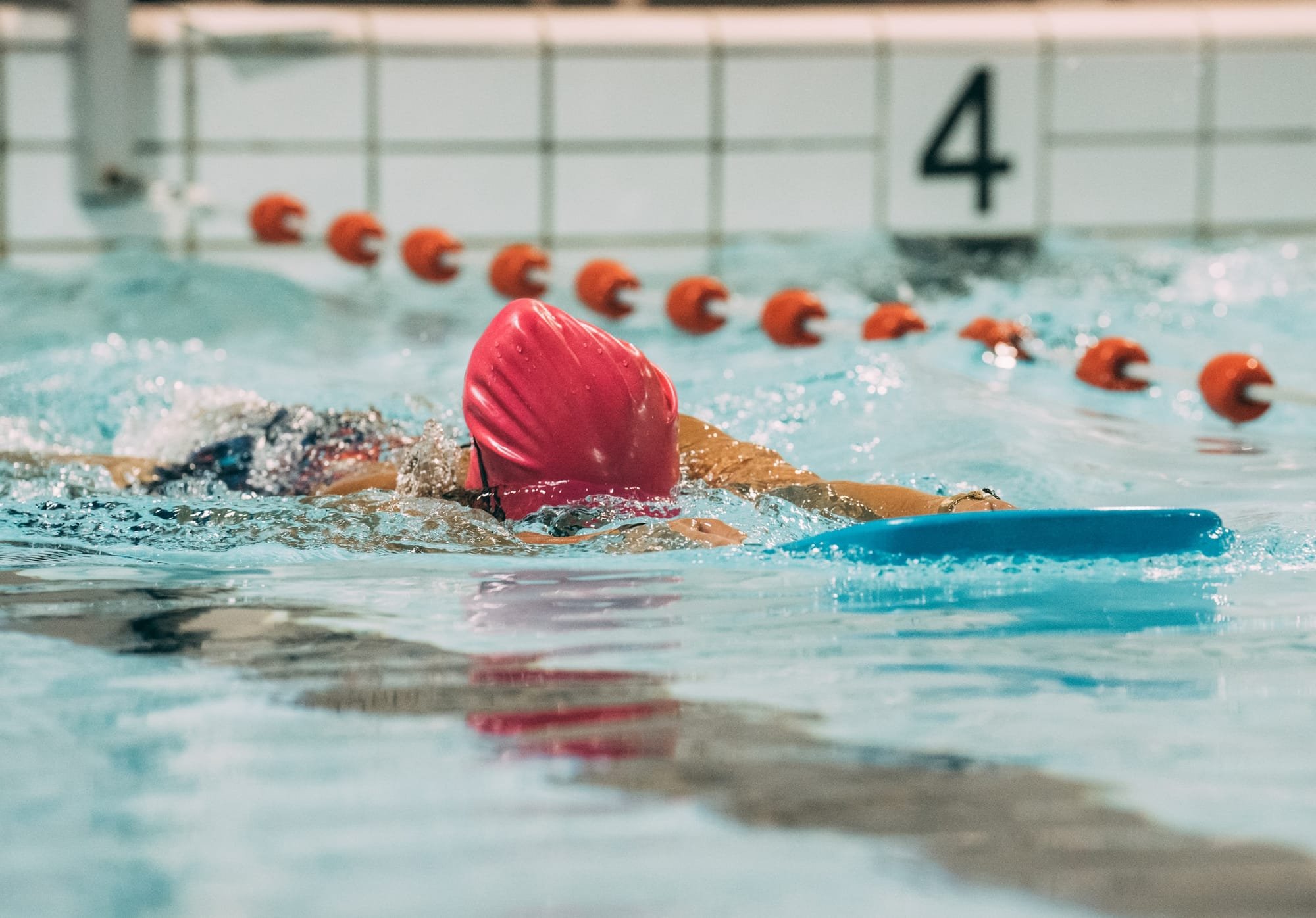 Korzyści płynące z uprawiania sportu jakim jest pływanie
