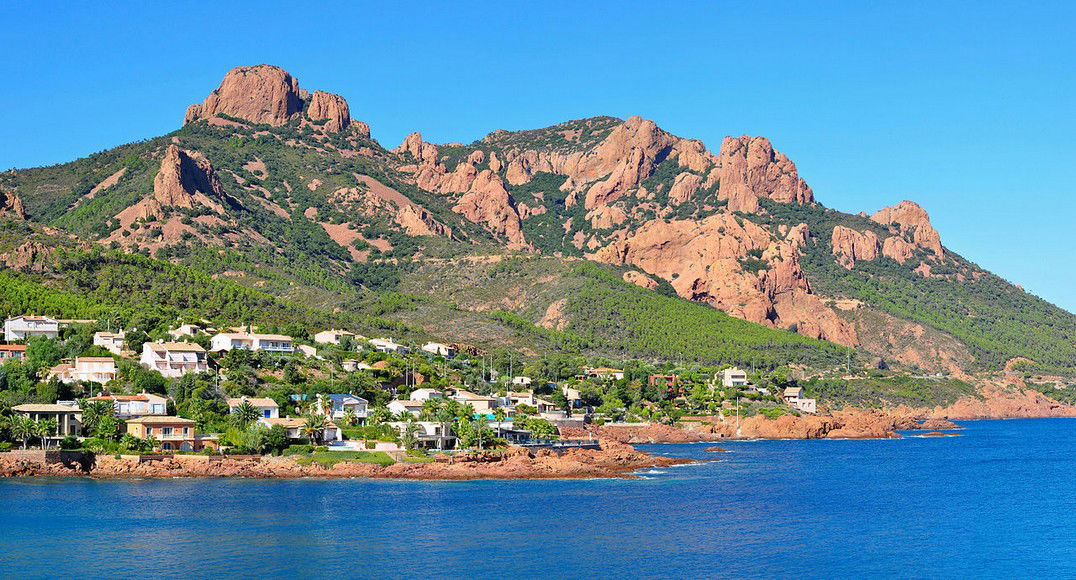 Coastal view in Théoule