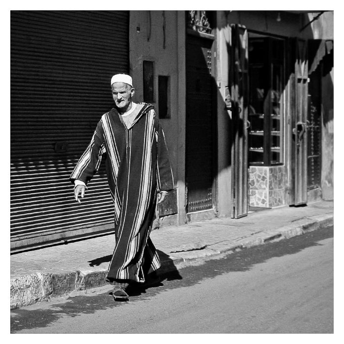 D'un pas décidé, Marrakech, Maroc