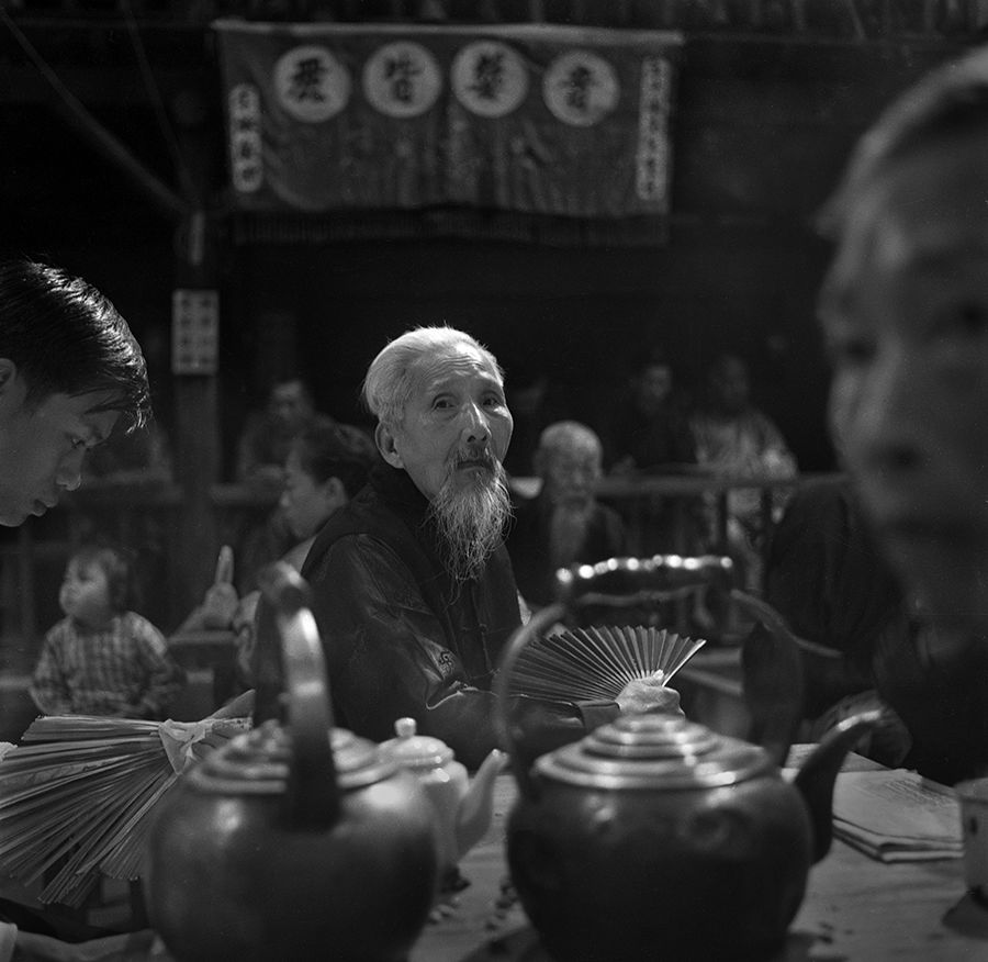 Fan Ho - Old chinese tea house, Shanghai, 1946