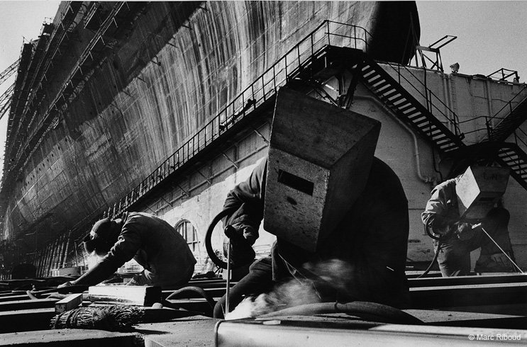 Marc Riboud - Construction du paquebot France, St Nazaire 1959