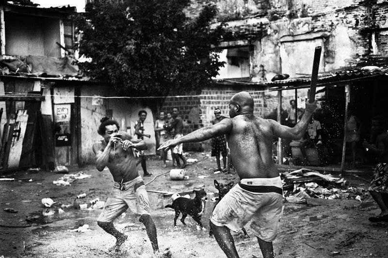 Sebastian Liste - Mens fighting with knives and wood stick due to debt problems, 2011 in Salvador de Bahia, Brazil