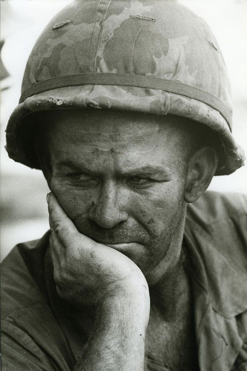 Gilles Caron - Bataille de Dak To, Vietnam 1967