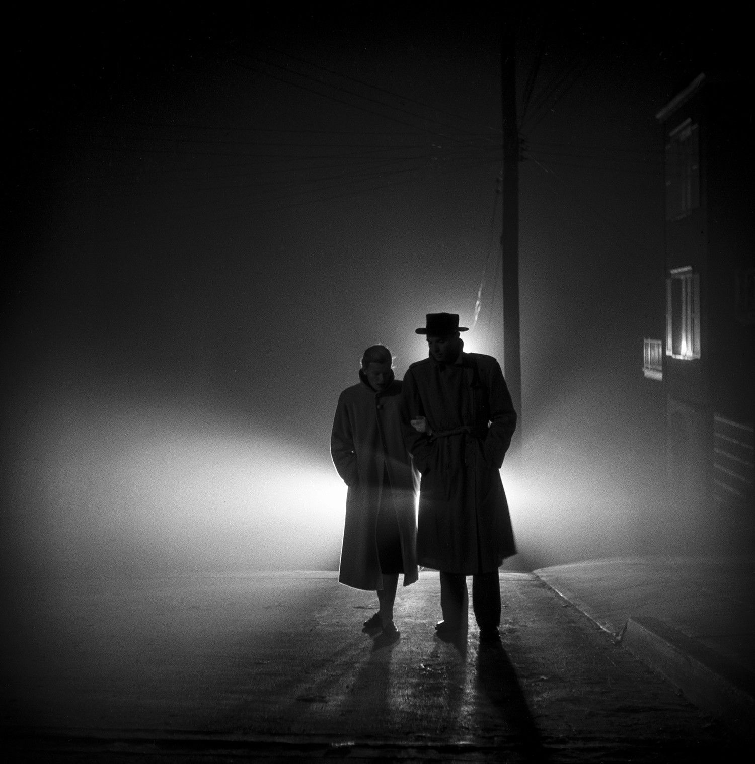Fred Lyon - Foggy night, lands end, San Francisco 1953