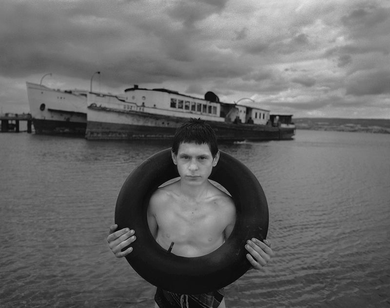 Emine Ceylan - Young boy, 1997