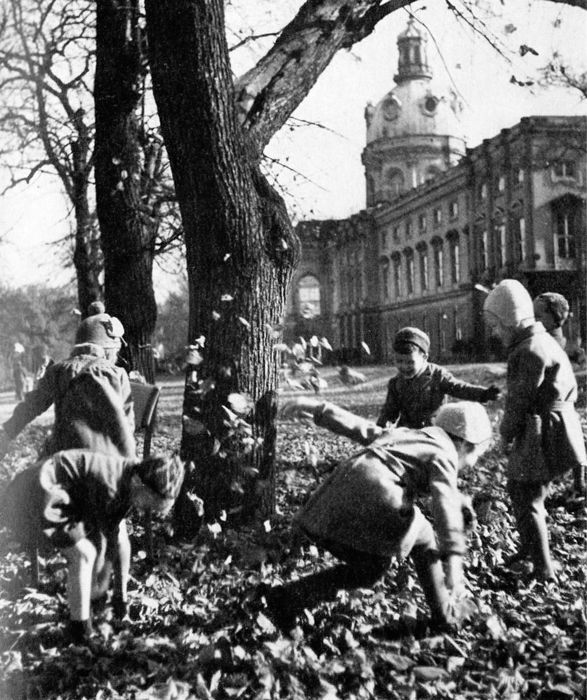 Friedrich Seidenstücker - Am Charlottenburger schloss, 1936