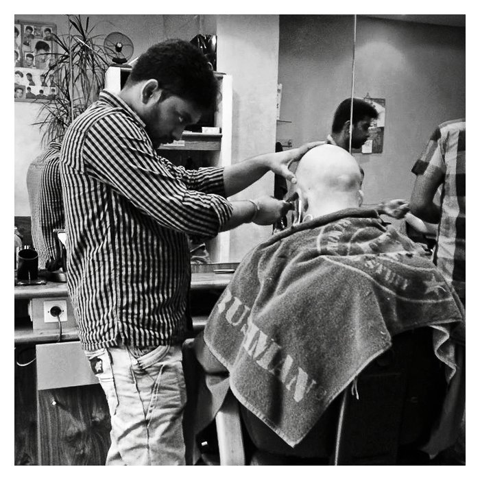 Le coiffeur indien, Paris X, France