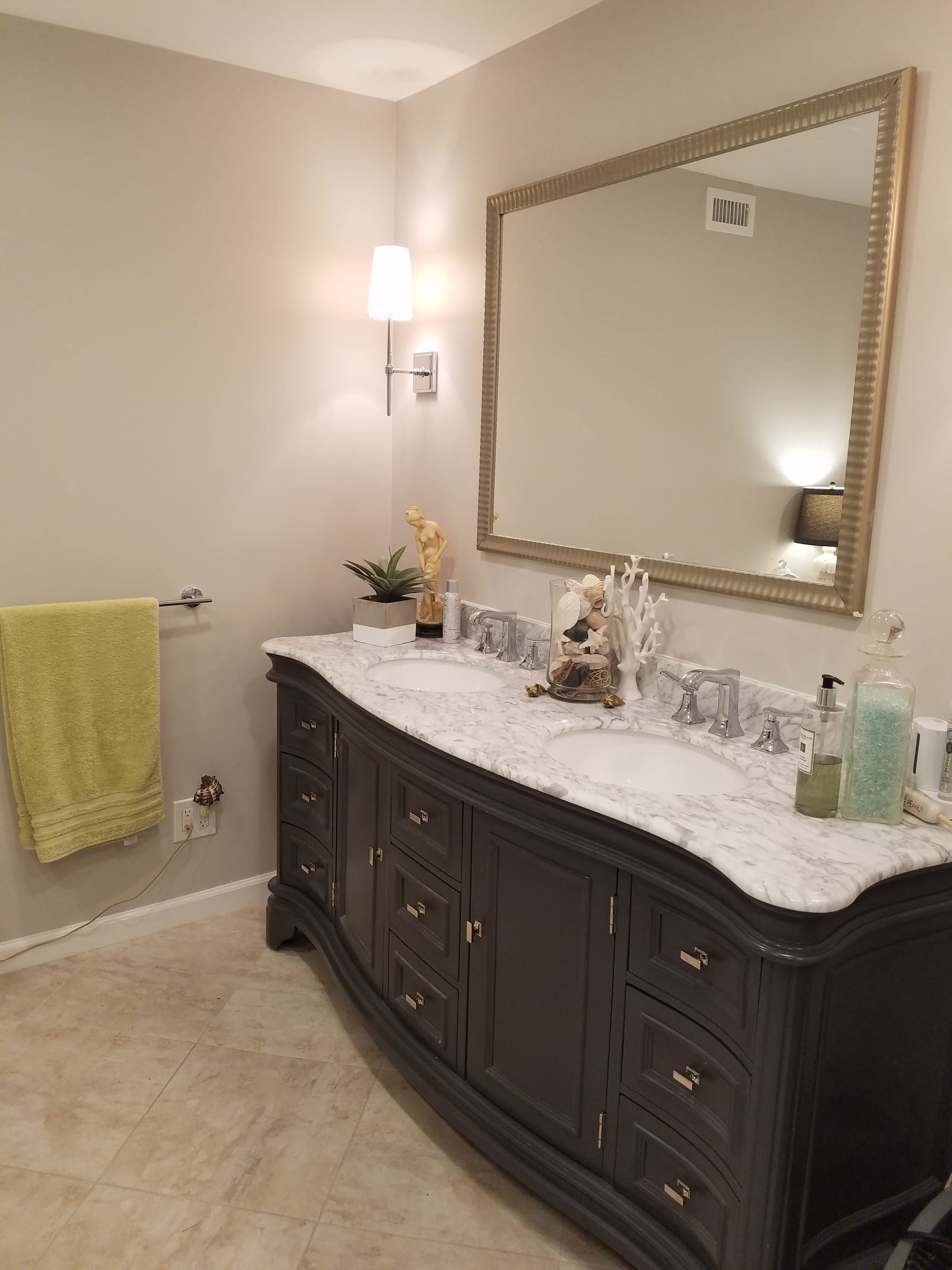 Popular Bathroom - Ron & Helen 91602