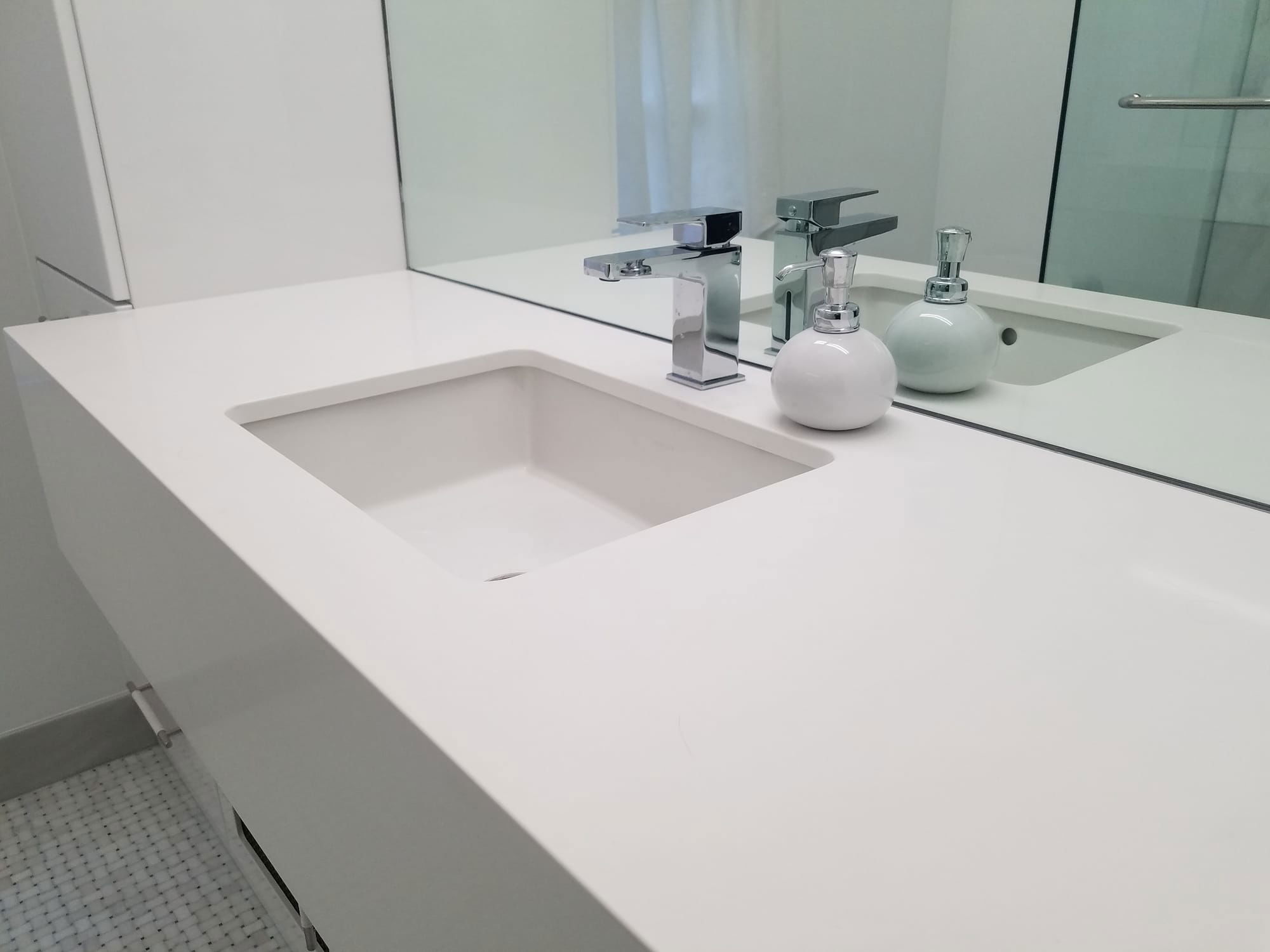 Popular Bathroom - Mark S. 1/2019 90068 - LA