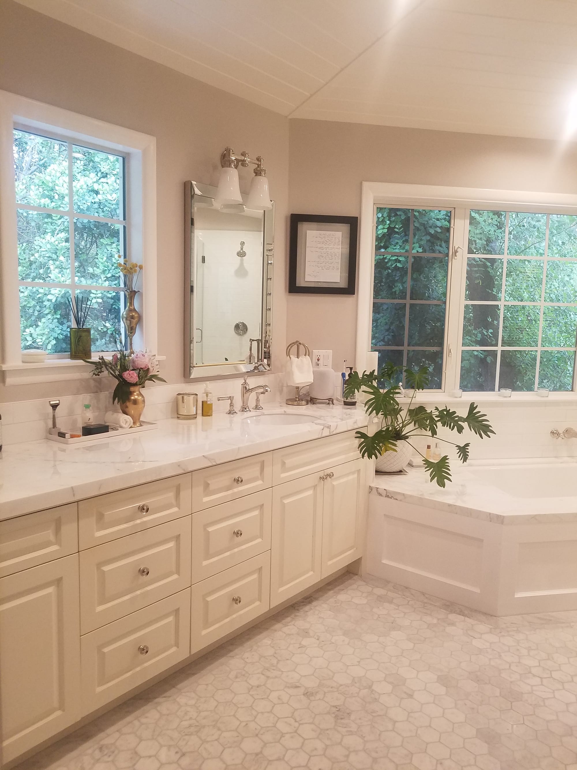 Popular Bathroom - Lina M. 91356