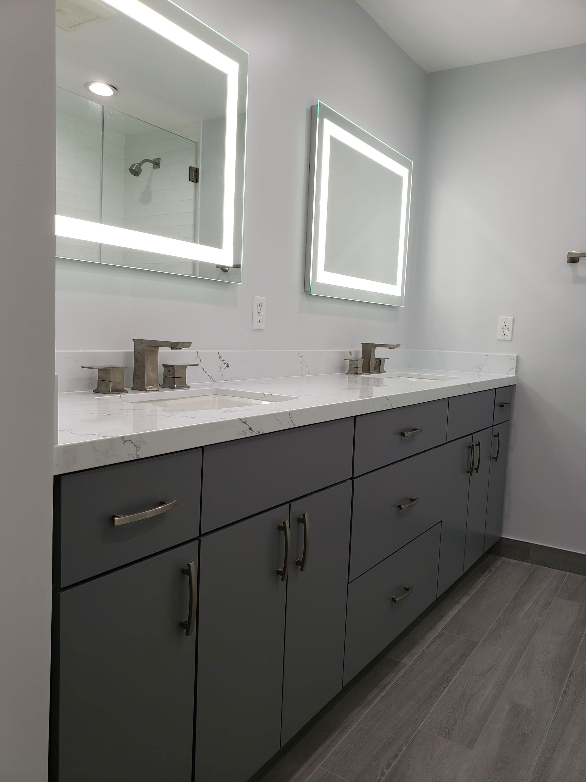 Popular Bathroom - Robert B. 91301 - Agoura Hills