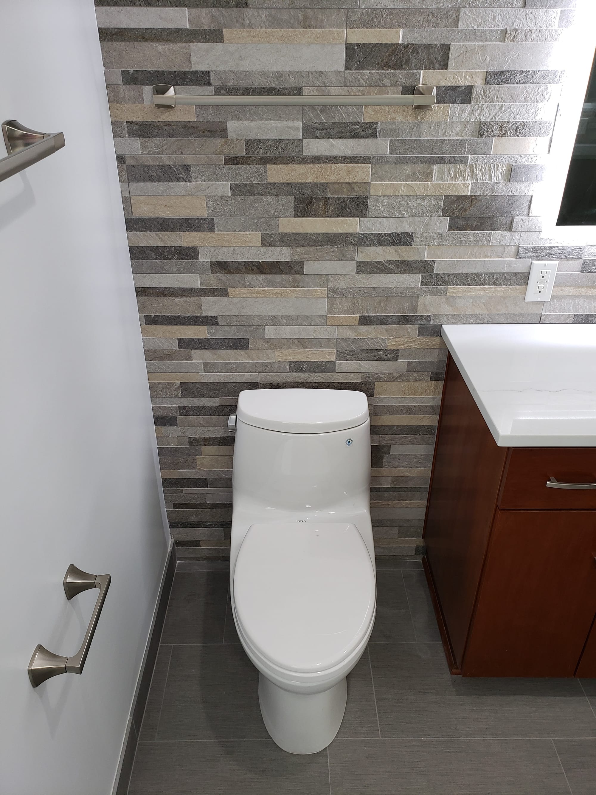 Popular Bathroom - Robert B. 91301 - Agoura Hills