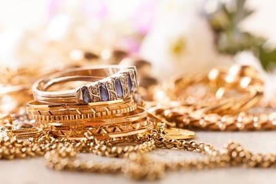 The Benefits of Personalized Jewelry image