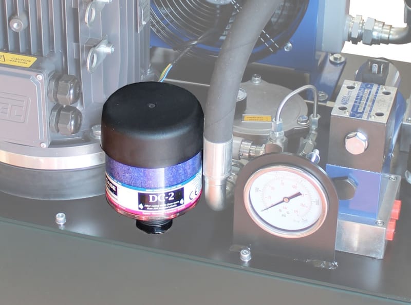 Desiccant breathers How they work HLE Hydraulics ( PTY ) Ltd