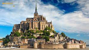 DETECTIVE - MONT SAINT MICHEL