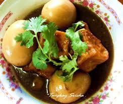 Rice, stewed eggs, tofu, minced pork Purple sweet potato curry paste