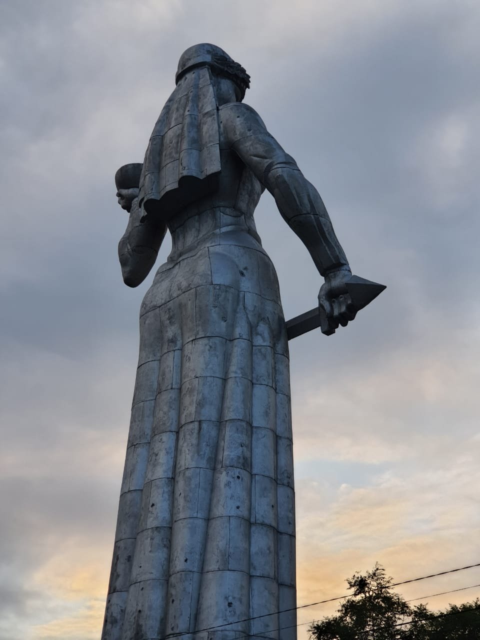 تبليسي تمثال الملكة تمارا