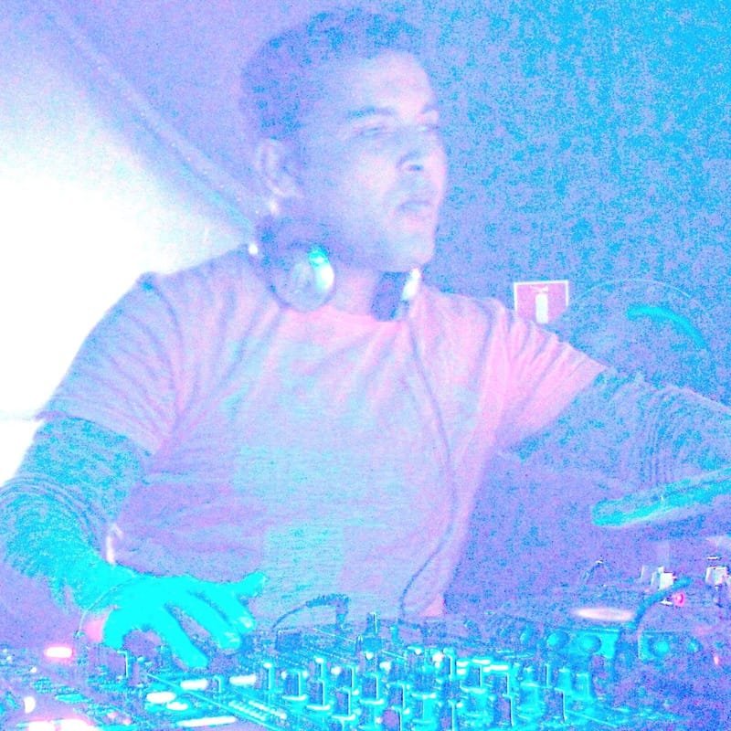 DJ ELHA CH