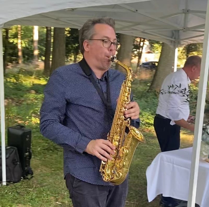 N LON saxophoniste