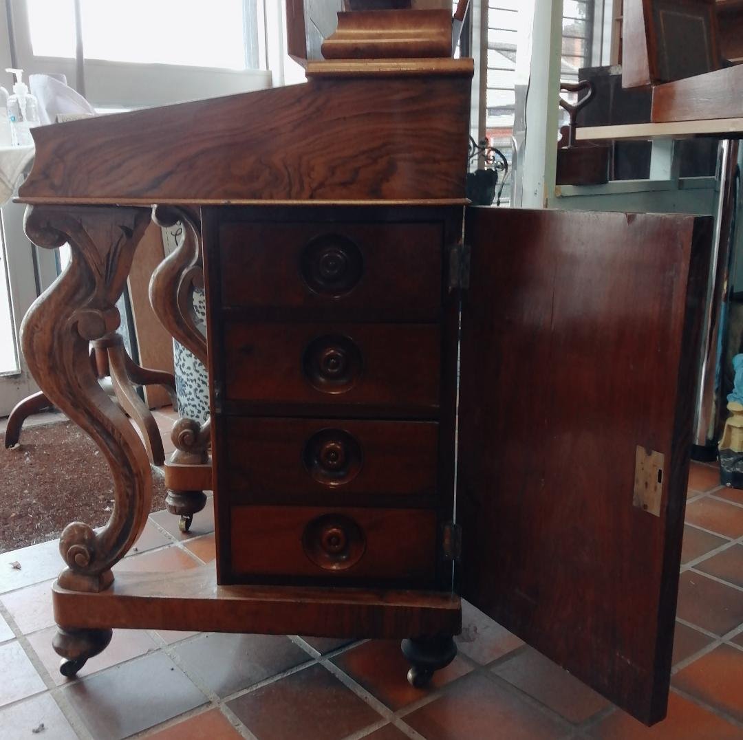 Victorian Walnut Veneer Davenport Desk £295