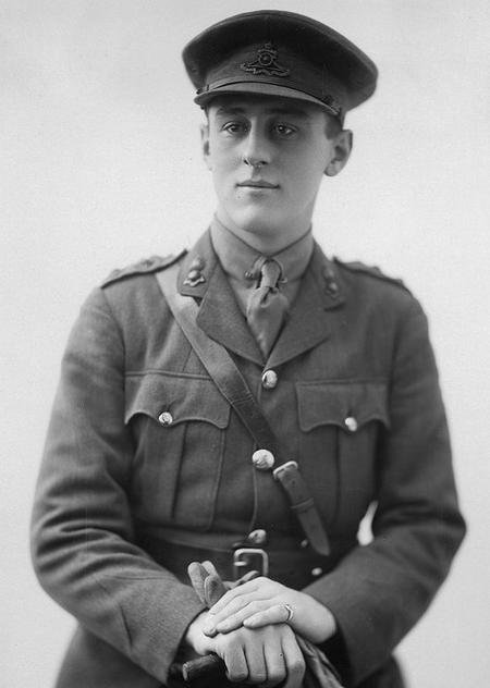Serjeant Lionel Martyn Abraham, KEH in the uniform of the Royal Field Artillery as a Second Lieutenantn