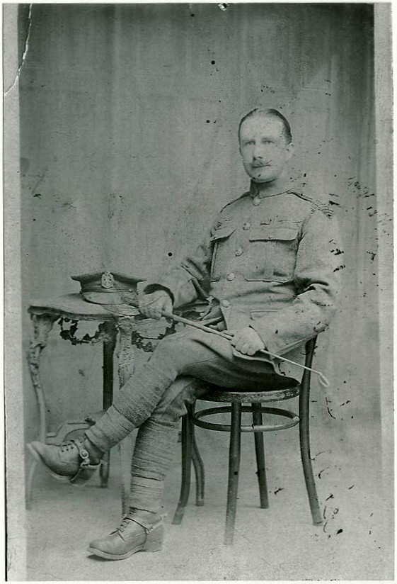 HUNN, William Hannen. Private. Prior military Service in the Boer War as Trooper 4241, 2nd Brabant's Horse. Born 6/07/1875 in Topsham, Devon, England and died 25/02/1959 in London. Portrait photograph taken at Kilkenny, Ireland in 1916 with Boer War medal ribbon.