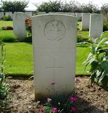 CUTHBERT, Robert Lancelot. 340. Private. Commonwealth War Graves Commission grave marker.