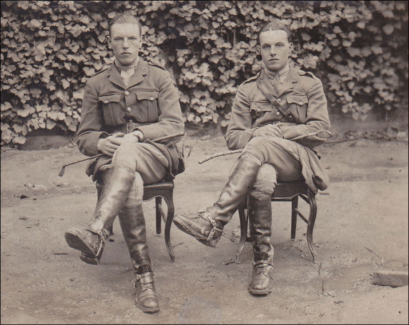 HARRIS brothers, Sydney Bywater (formerly King's Colonials and King Edward's Horse) and Percy Bywater in RFC uniforms, courtesy of RootsChat.