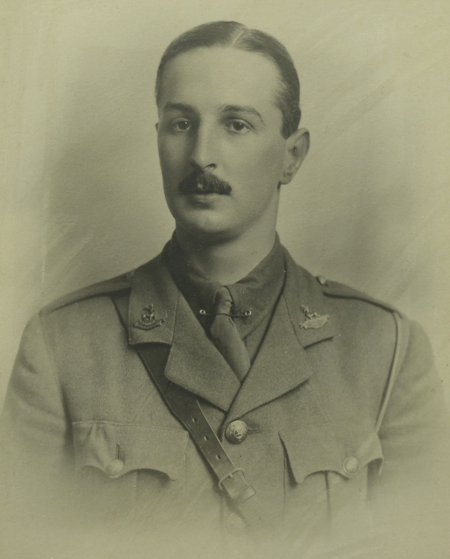 WALKER, Laurence Hall. Private 2KEH. KIA as Second Lieutenant, Bedfordshire Regiment.