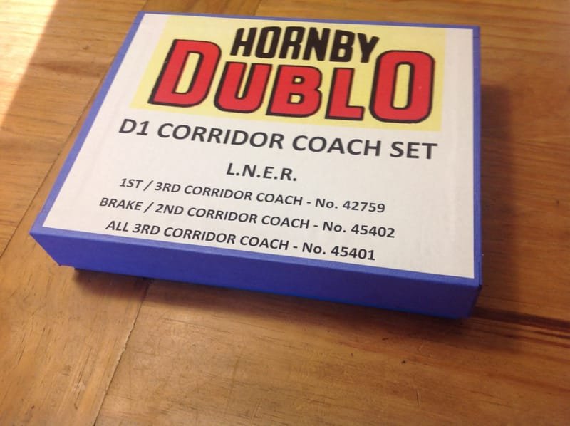 Hornby Dublo D1 Corridor Coach Set Box 