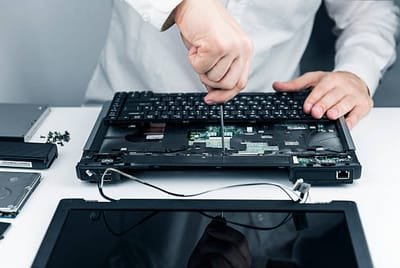 How to Properly Choose the Right Computer Repair Technician image