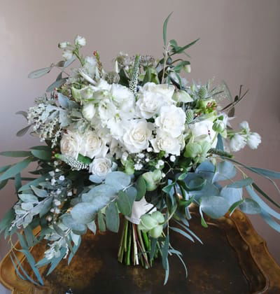 Seana's Flowers | Wedding Flowers Farnham, Surrey | Naturally arranged ...