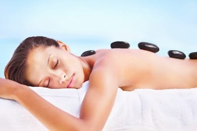 Factors to Consider when choosing the Right Massage Therapist  image