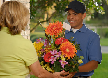 Conveniently Sending Flowers Through Flower Delivery Services