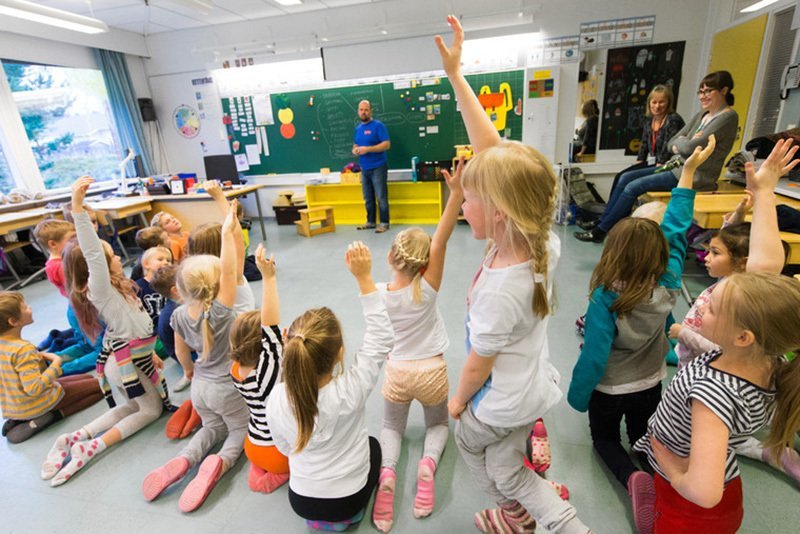 Como oportunidades iguais a ricos e pobres ajudaram Finlândia a virar referência em educação